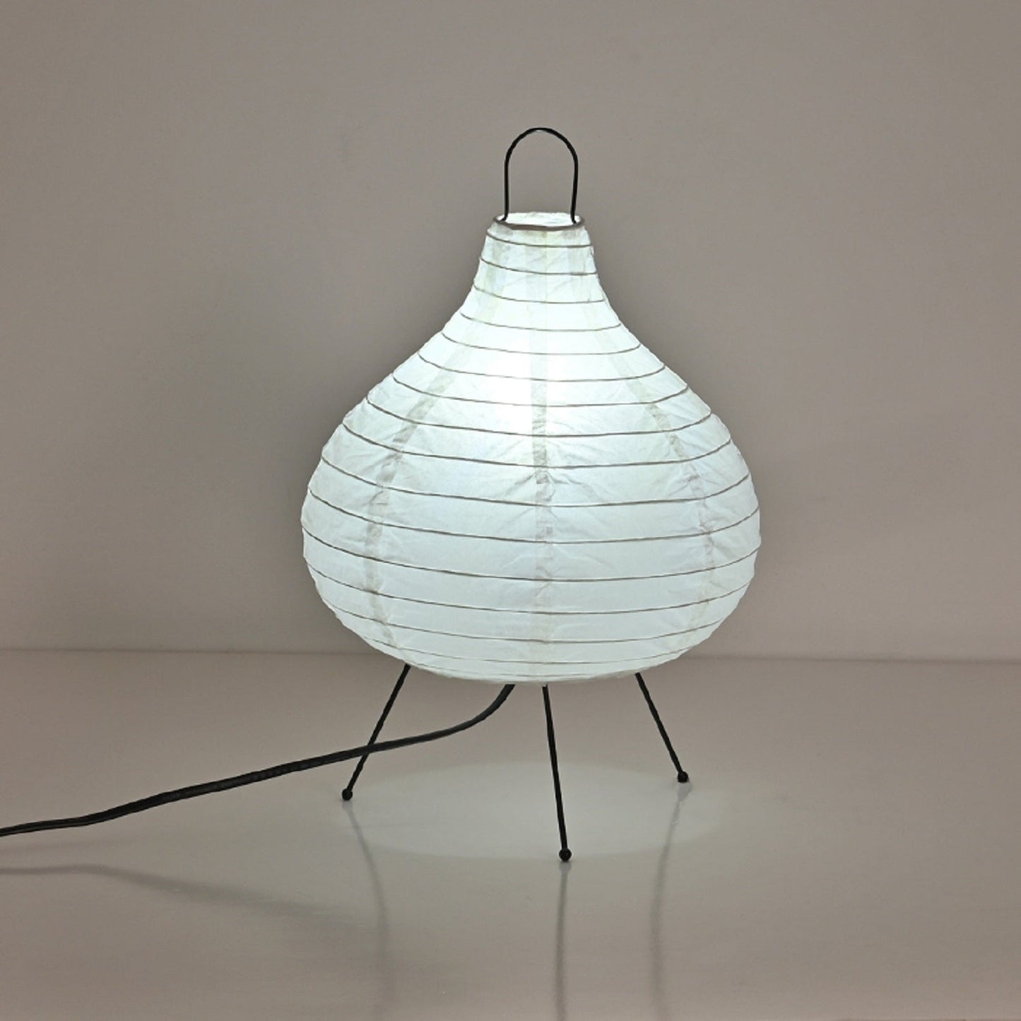 Pendant Shaped Rice Paper Table Lamp