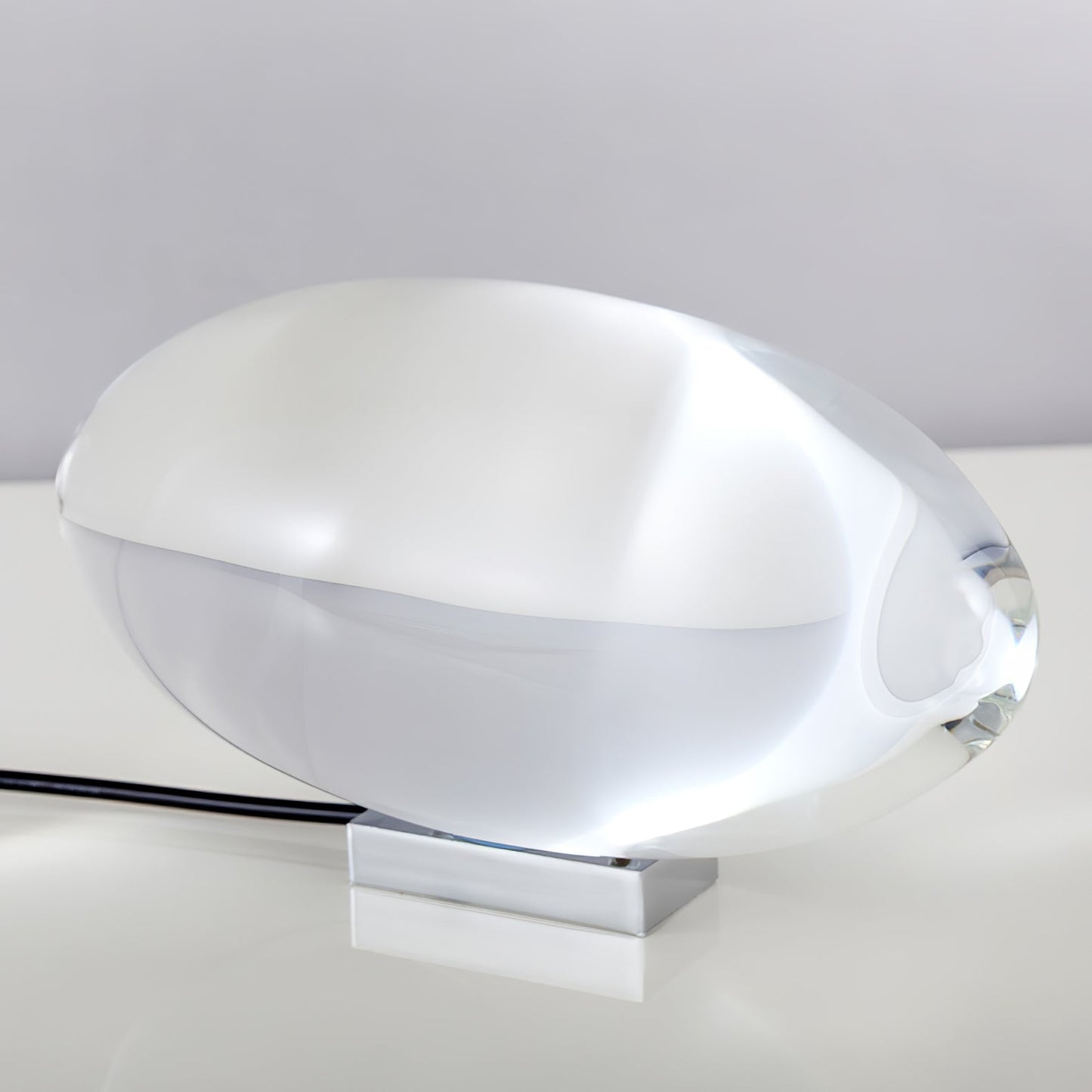 Oval Mirror Table Lamp