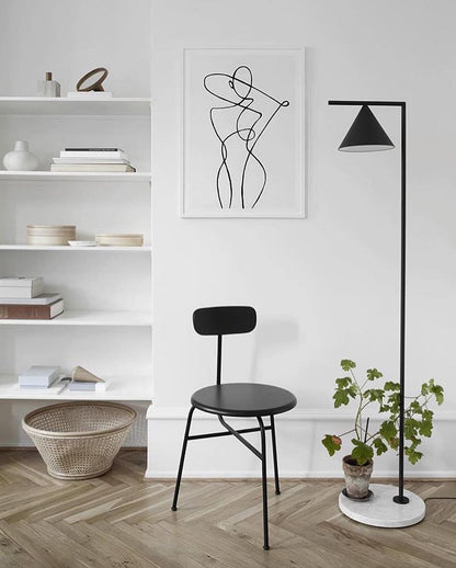 Pointed Cone Floor Lamp