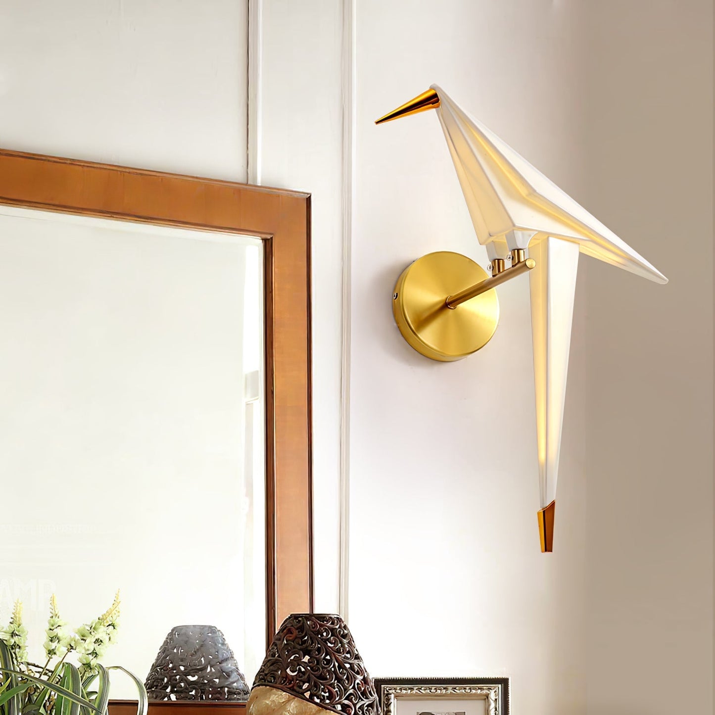 Peaceful Bird Wall Lamp