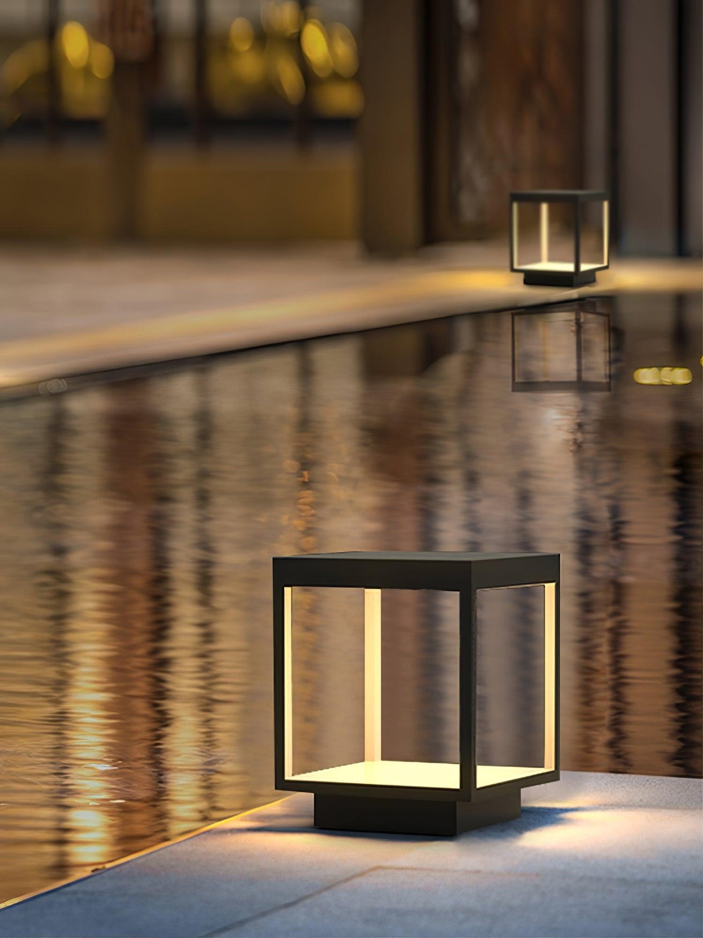 Modern Edge Outdoor Light