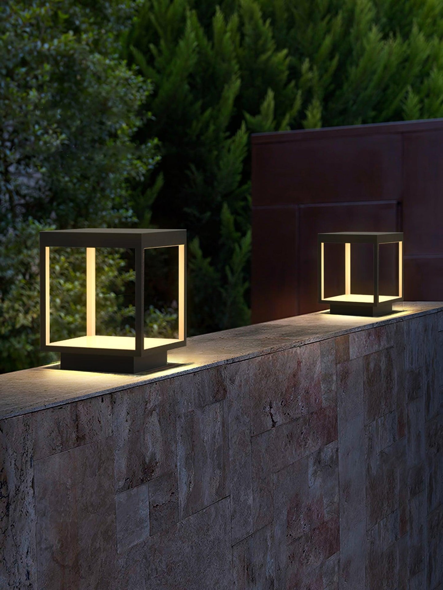 Modern Edge Outdoor Light