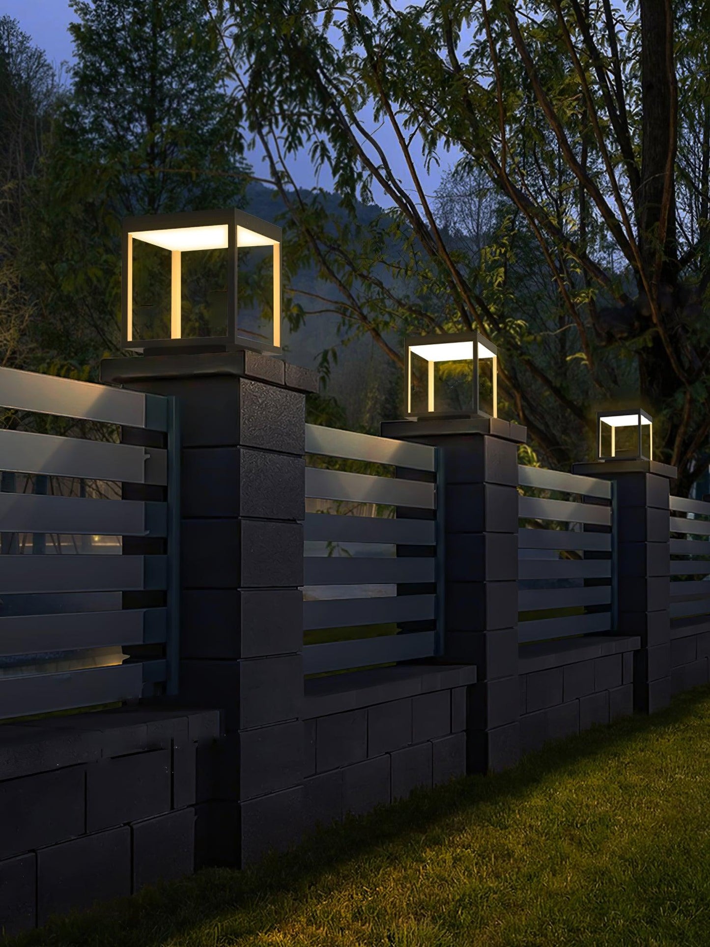 Modern Edge Outdoor Light