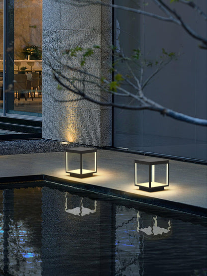 Modern Edge Outdoor Light